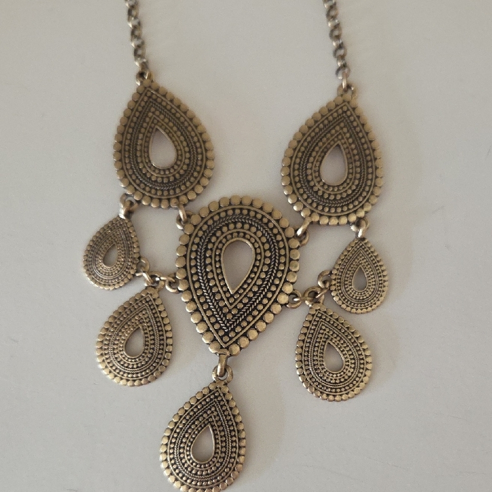 Lucky Brand Gold Teardrop Pendant Necklace - Picture 2 of 3